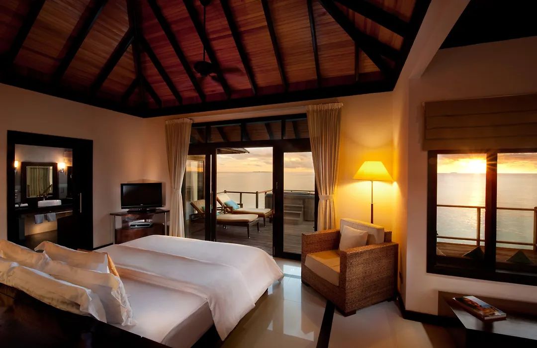 Hilton Maldives Iru Fushi Resort & Spa-1